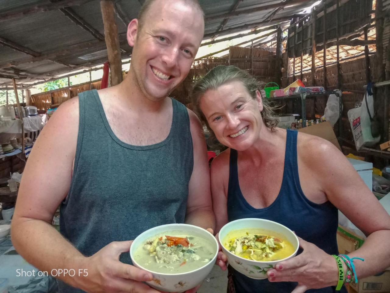 Hotel Mr. Chuoi Bar And Hut Ko Phra Thong Zewnętrze zdjęcie